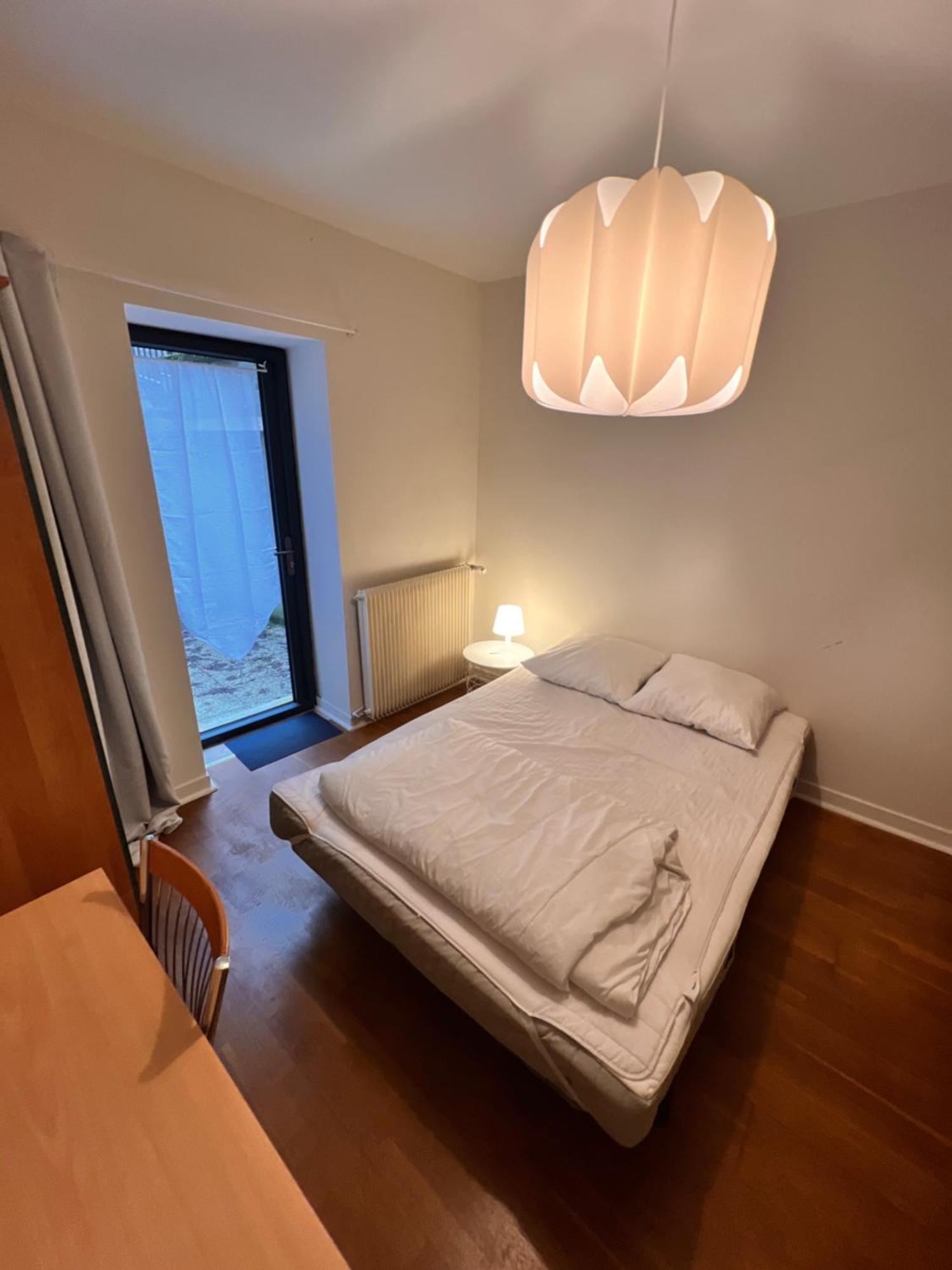 Appartement Rdc 9 Personnes, 2 Chambres, Wifi, Proche Du Centre Ла Бурбул Екстериор снимка