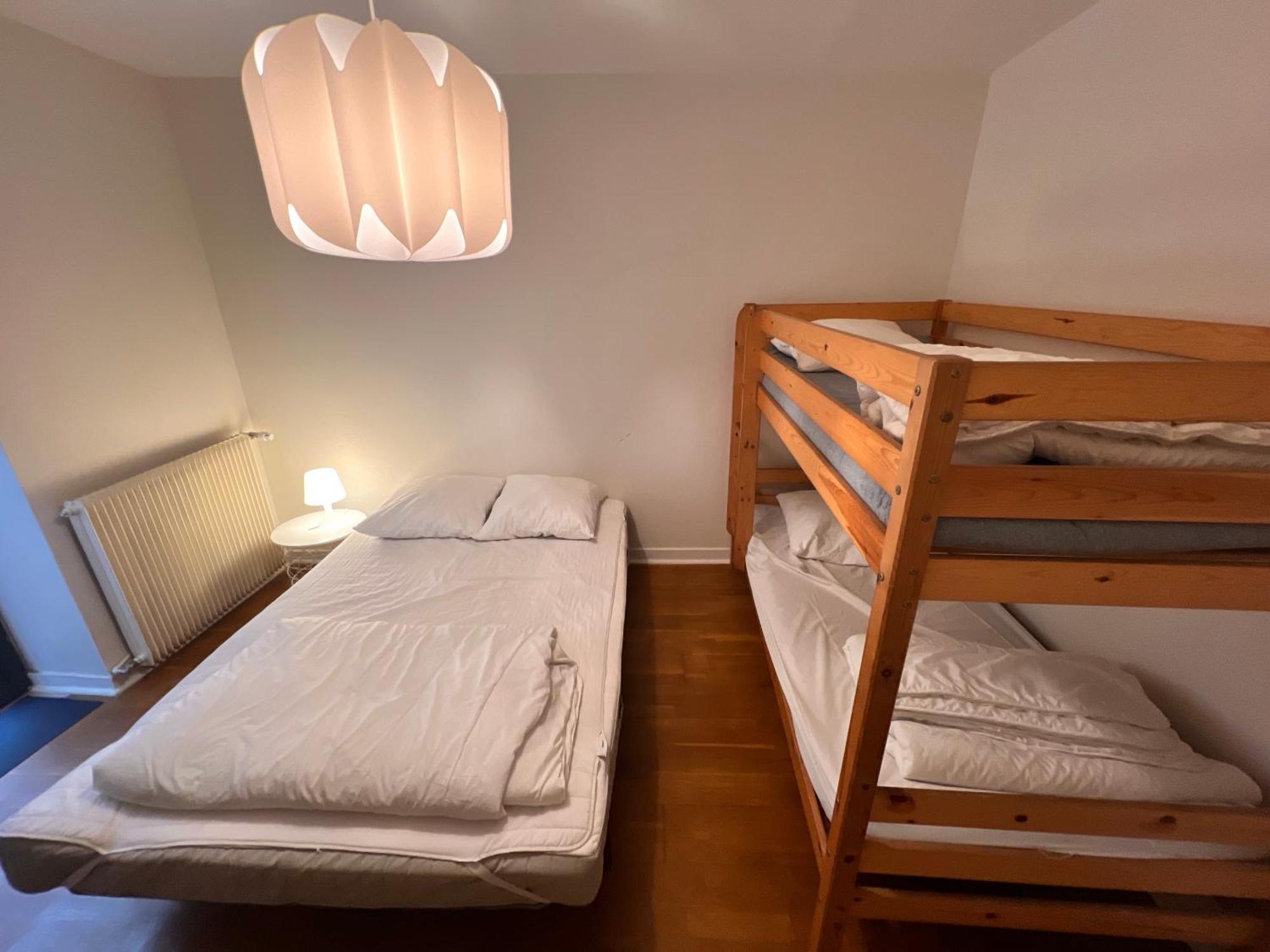 Appartement Rdc 9 Personnes, 2 Chambres, Wifi, Proche Du Centre Ла Бурбул Екстериор снимка