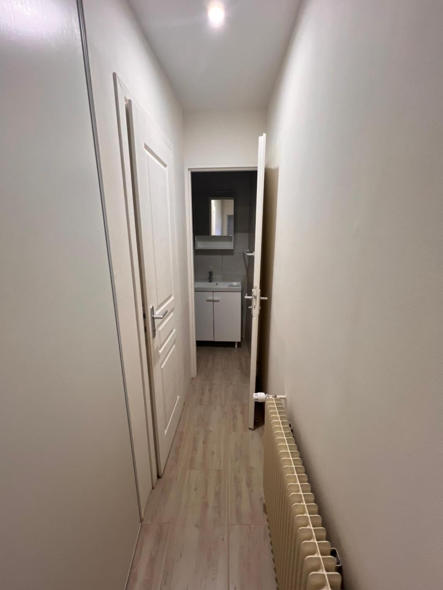 Appartement Rdc 9 Personnes, 2 Chambres, Wifi, Proche Du Centre Ла Бурбул Екстериор снимка